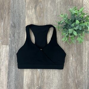 Elite Eleven Crossover Sports Bra in Black